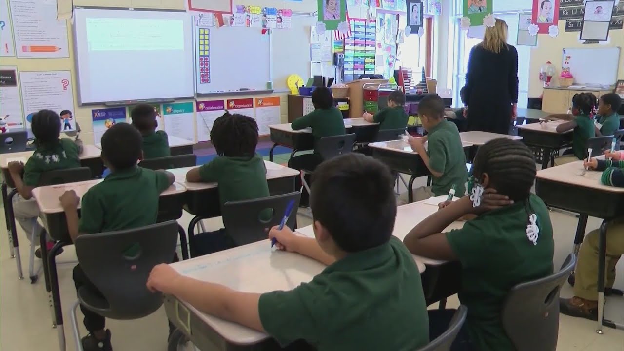 Why there is a high number of uncertified teachers in Missouri schools