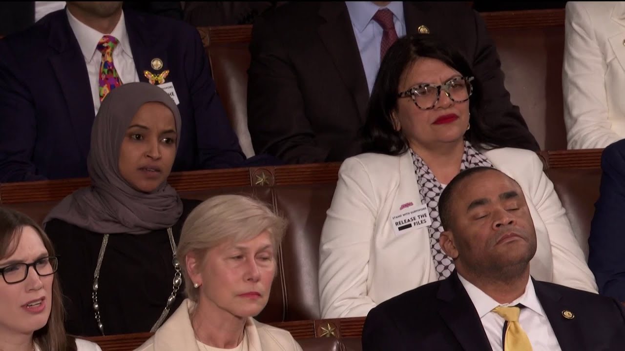 Pres. Trump trades barbs with Rep. Ilhan Omar and Rep. Rashida Tlaib