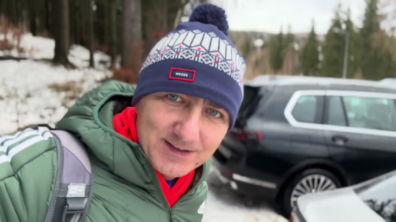 Zimowe wejście na Śnieżkę 2024. Prędkość wiatru 130 km/h