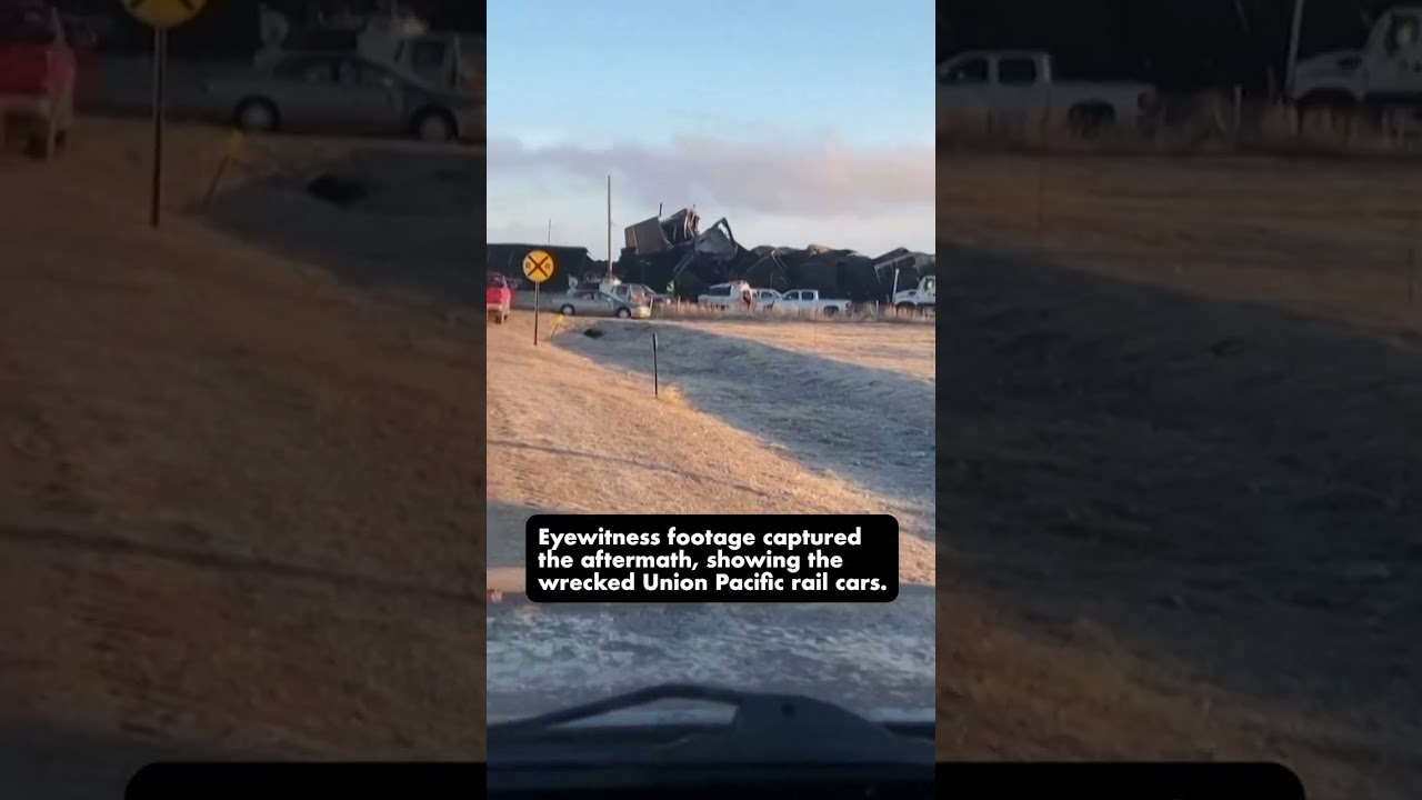 Train car convoy derails in Nebraska town