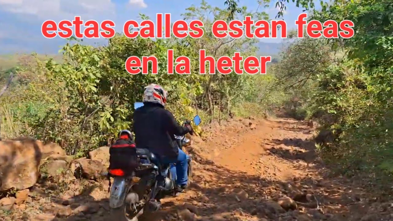 recorriendo las calles por la heter
