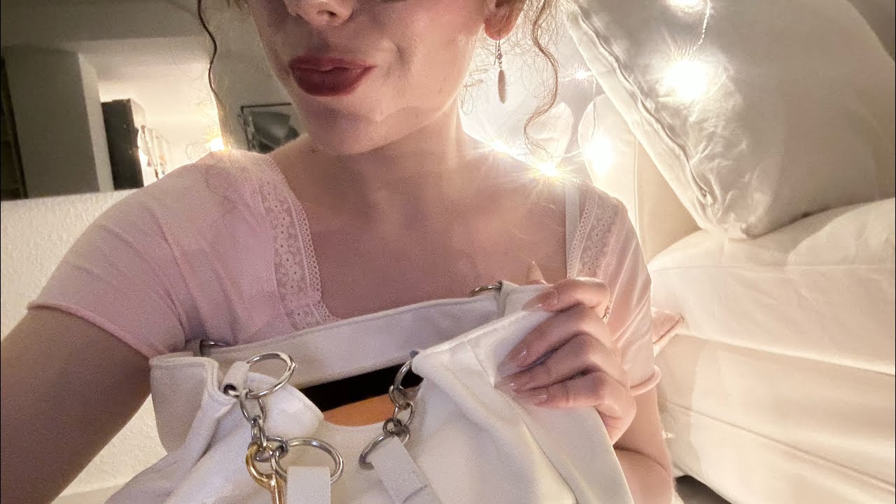 ASMR | Whats in my Bag (Tapping, German Whispering) | Show and Tell | Deutsch/German