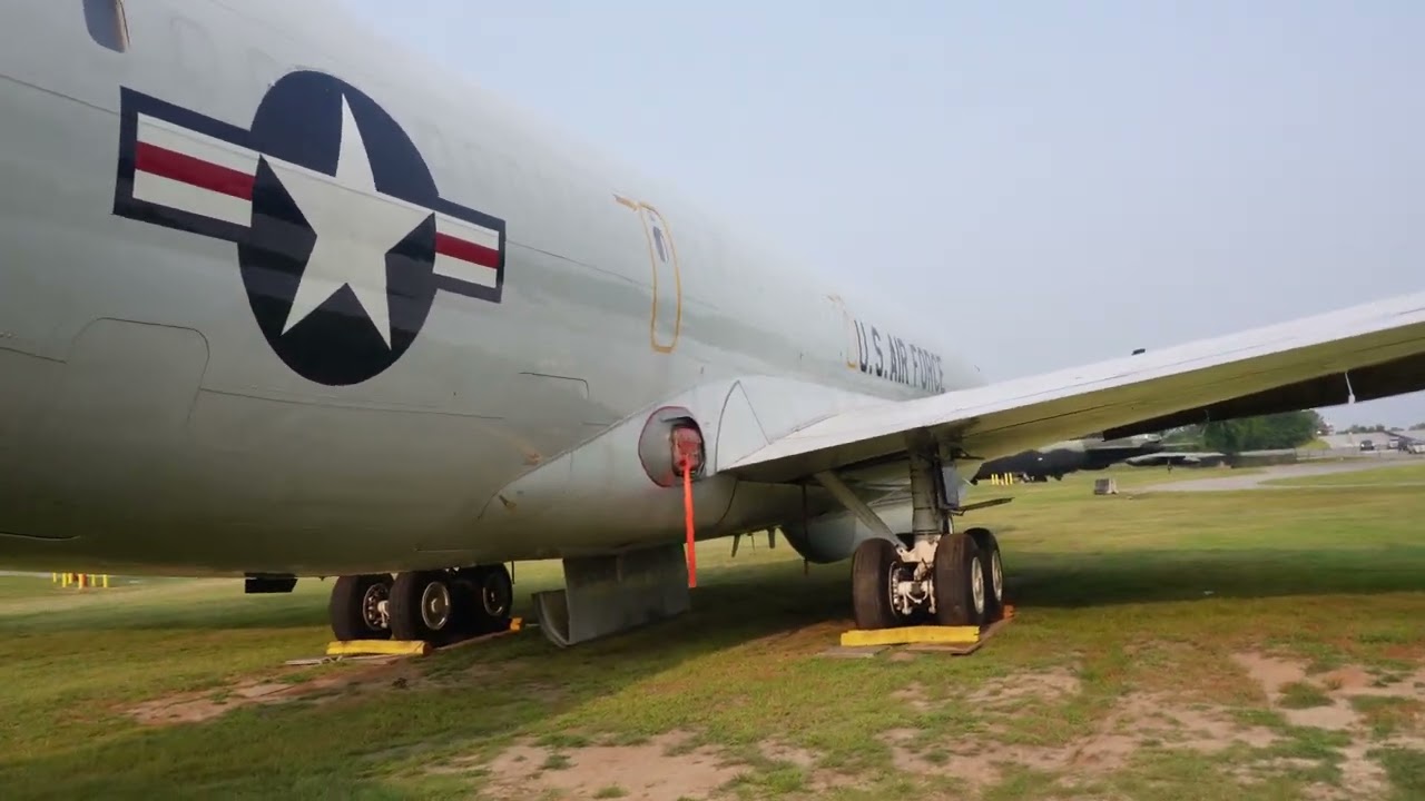 E-8C Arrives