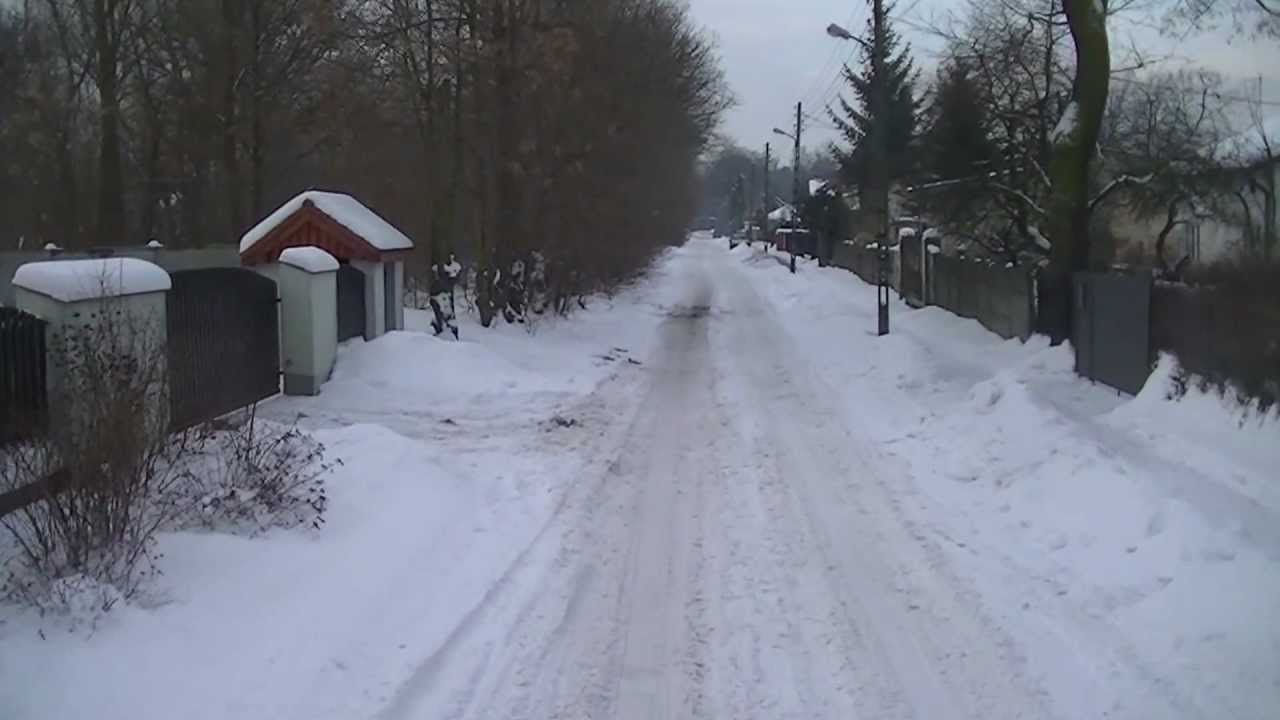 Polen in Lodz  aus dem Schnee raus  festgefahren mit dem LKW Track