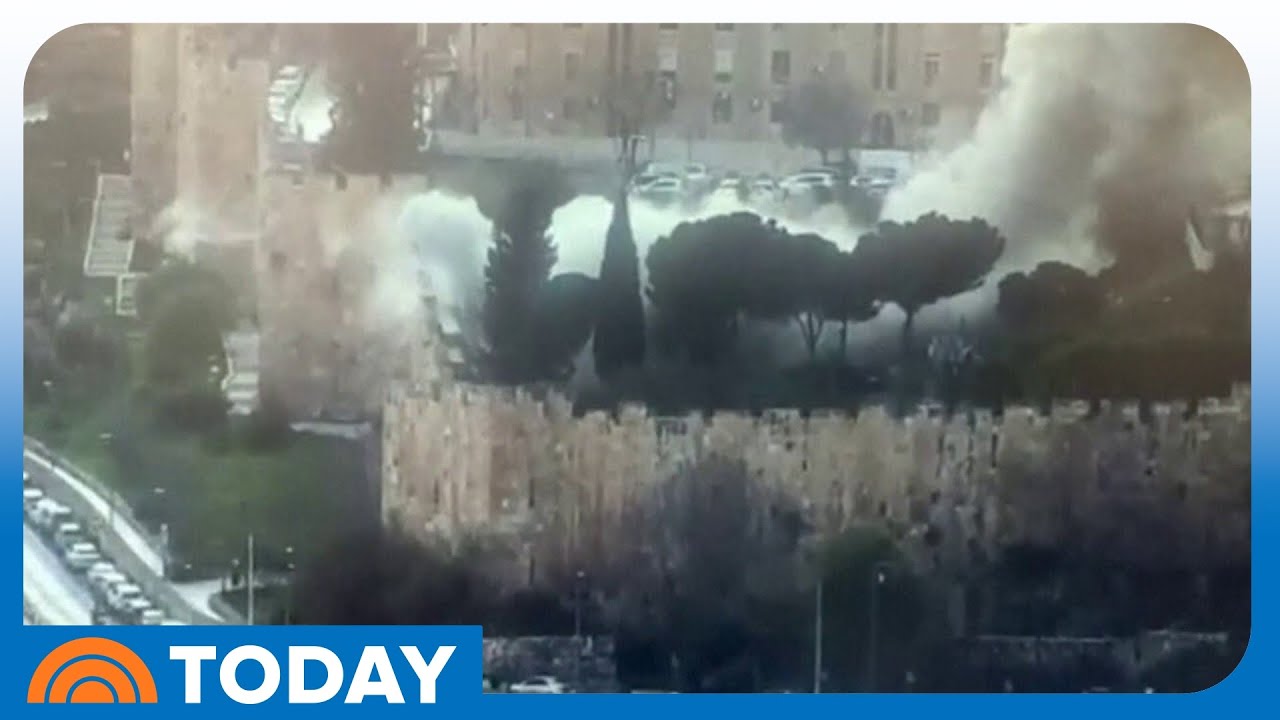 Iran Says Its Major Nuclear Facility Was Hit as Attacks Escalate