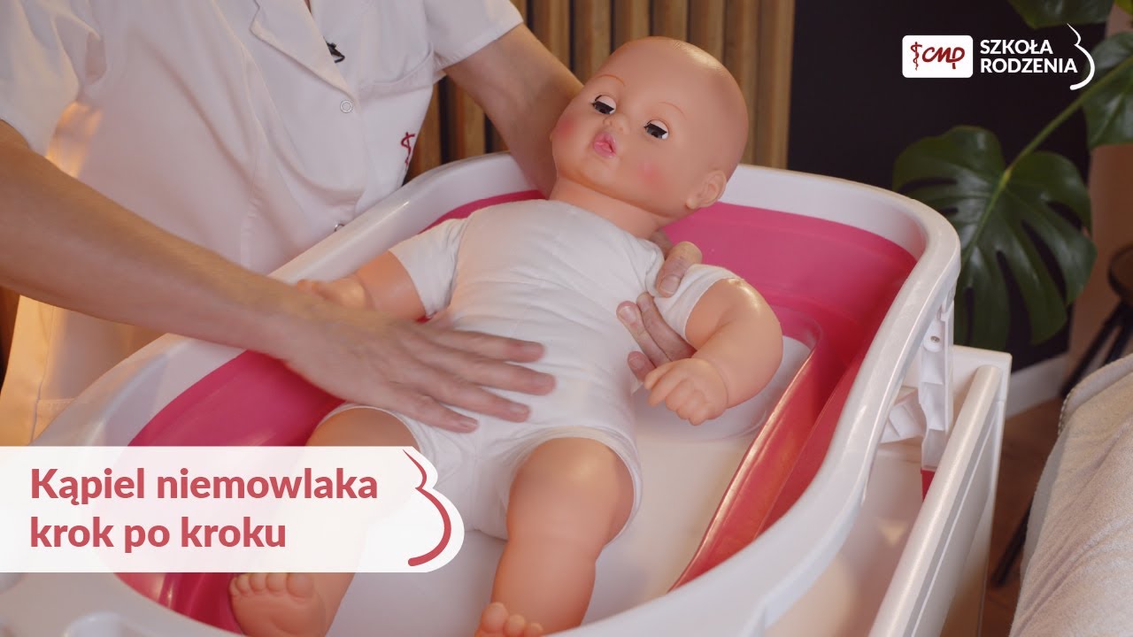 Pierwsza kąpiel niemowlaka - Szkoła Rodzenia CMP