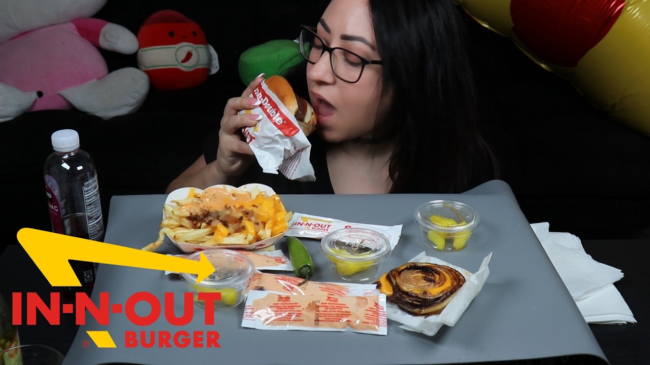 Картофель фри в стиле Animal Style от In-N-Out и двойной мукганг.
