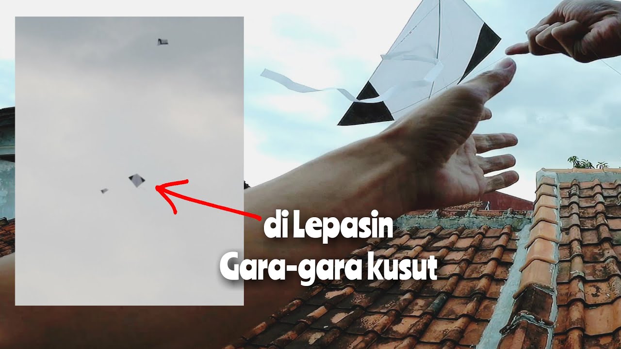 Ngadu Pakai Layangan Gede di Loteng , Disasar sama 2 Layangan Seot di Atas Kepala