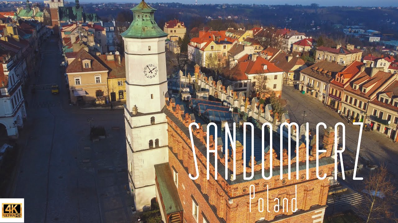 🇵🇱 4K drone video of Sandomierz, Poland.
