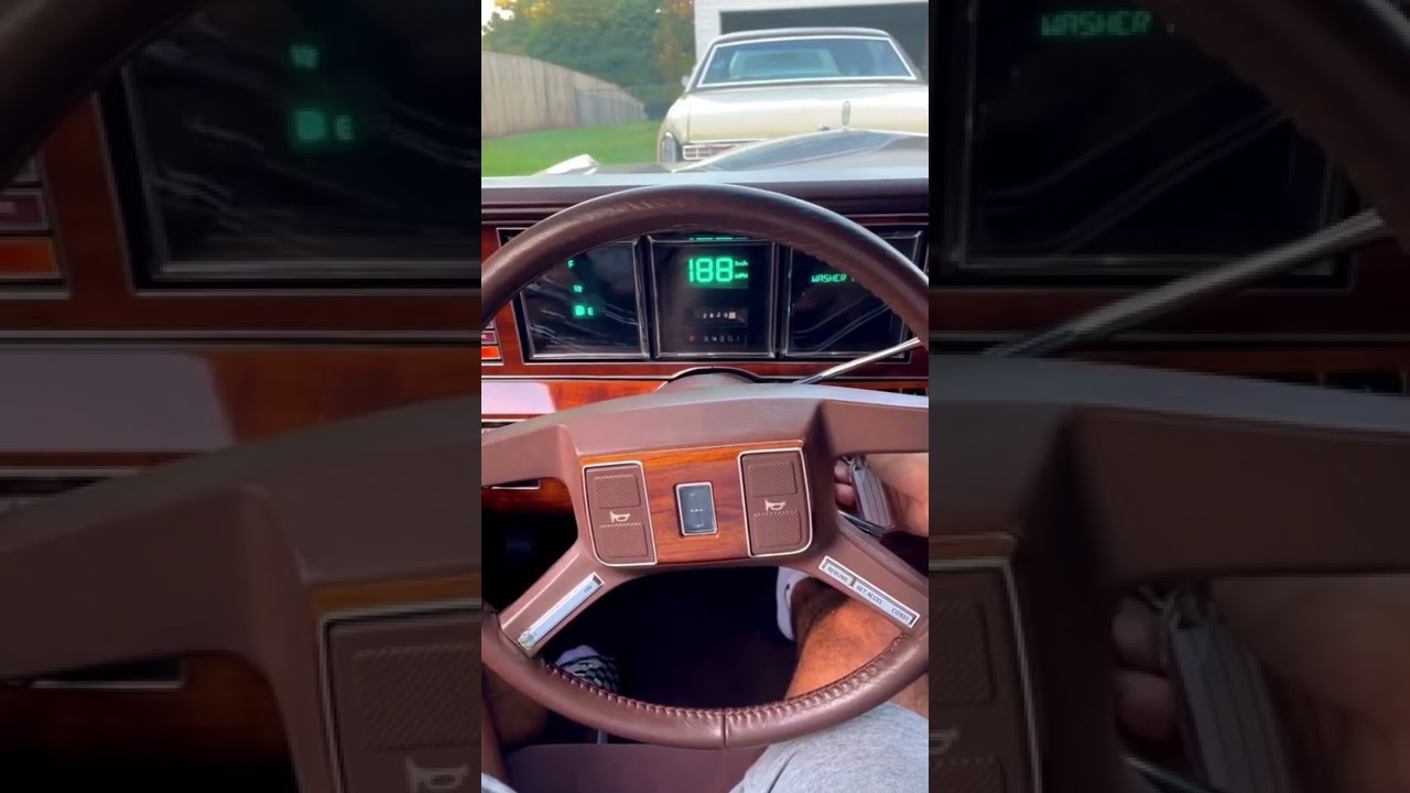 Vintage Car Review😱 #shorts #vintagecars