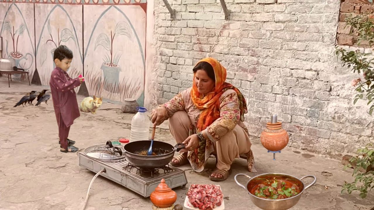 People living in Villages | Pea Beef Korma and Tandoori Roti | Village Life | Village Sham