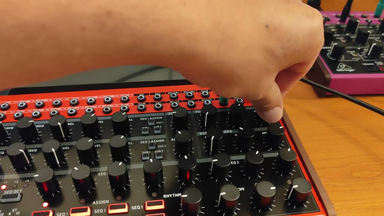Behringer spice & edge