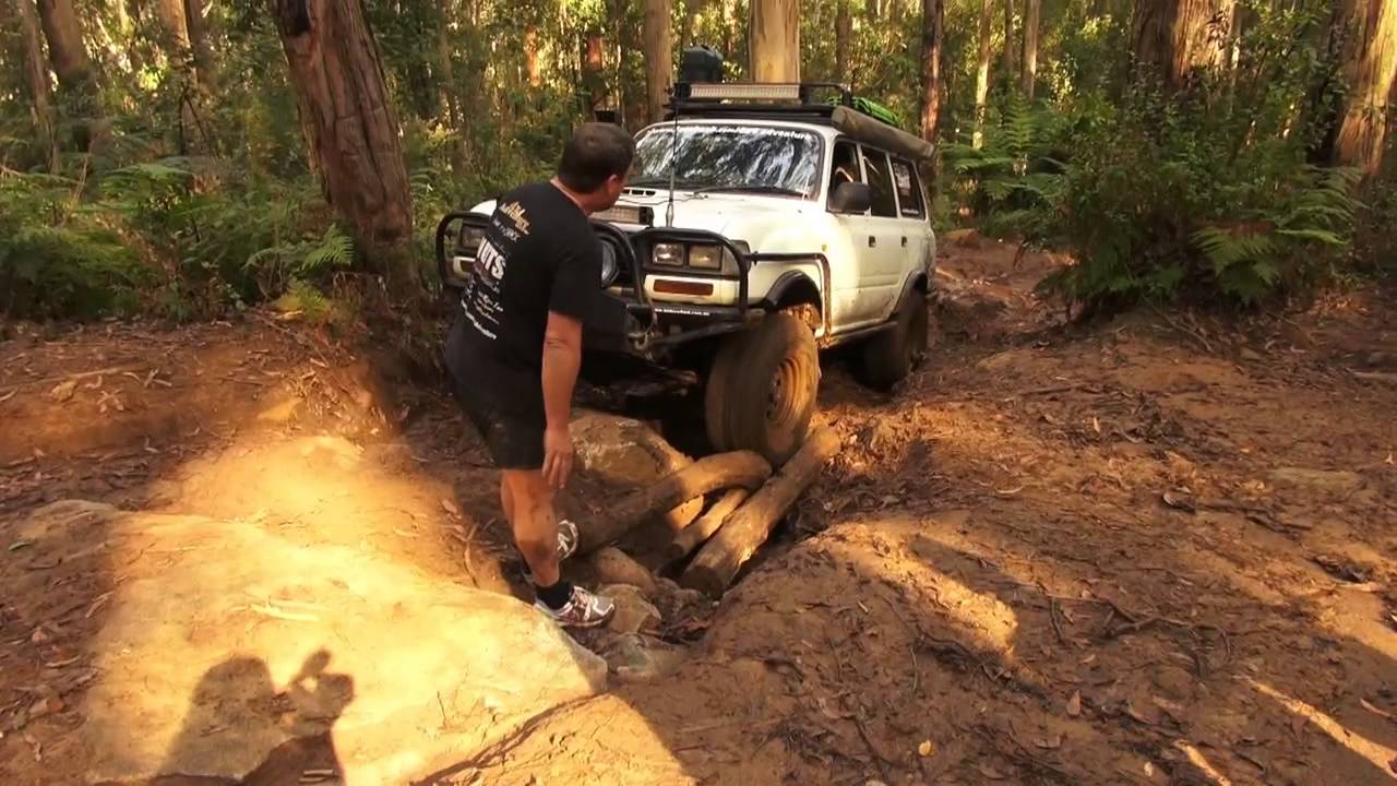 4x4 Adventure Club - Winching Ellis April 2015