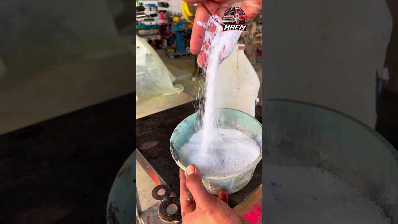 Esto pasa cuando mezclas Diésel con jabón de polvo! 😮😮Truco para hacer un desengrasante 🙏🏻