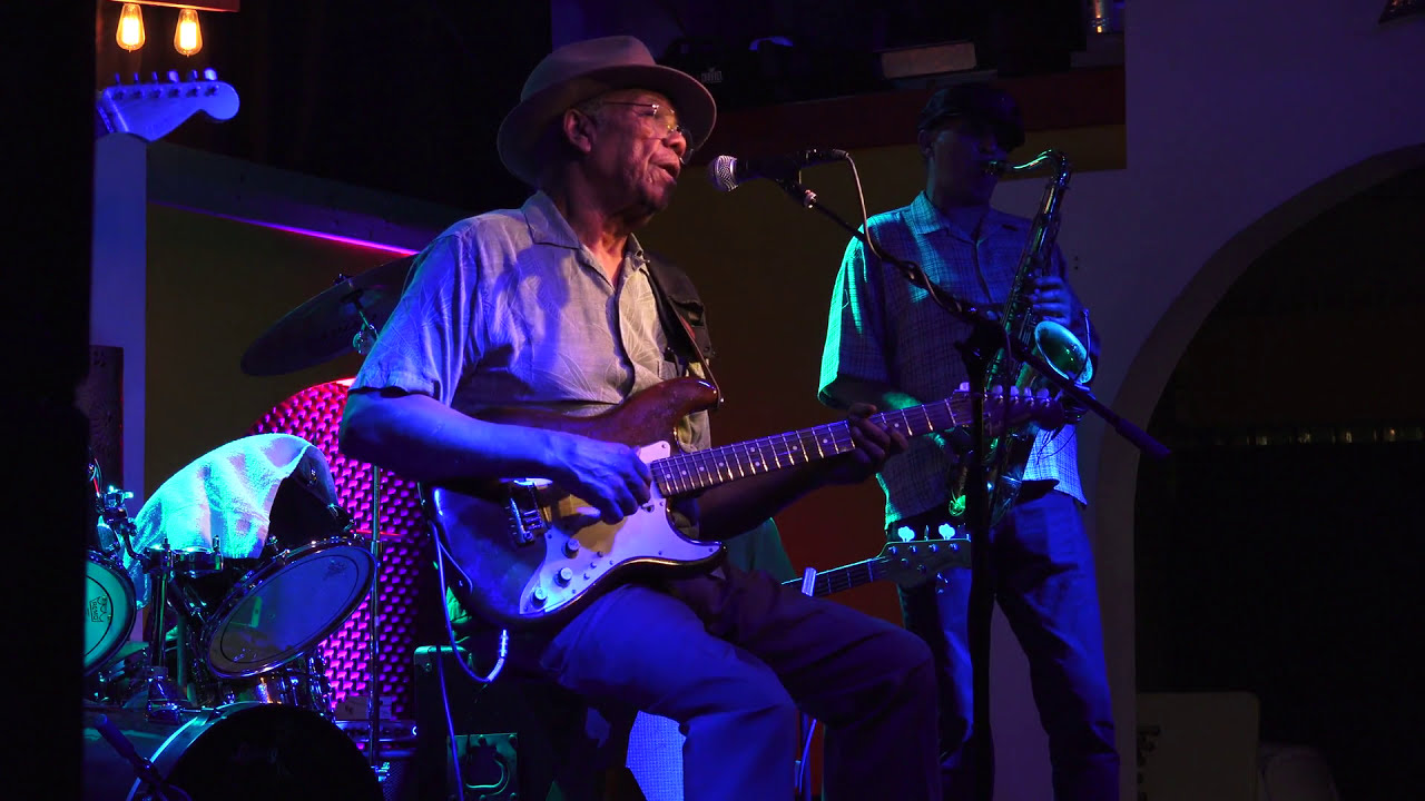 The W.C.Clark Blues Revue - Ain't it funny how time slips away  (HD)