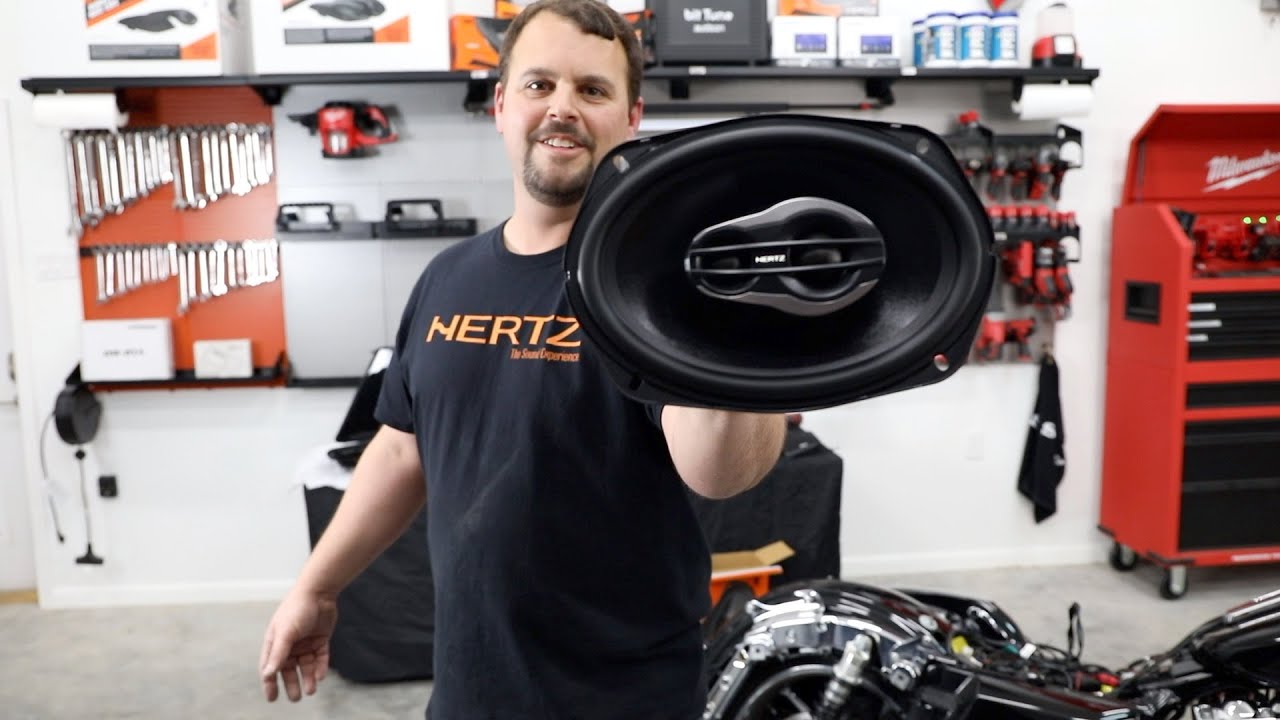 Volunteer Audio Stage 4 6x9 Install on Traveling Tall's 2019 Harley Davidson Street Glide Pt2