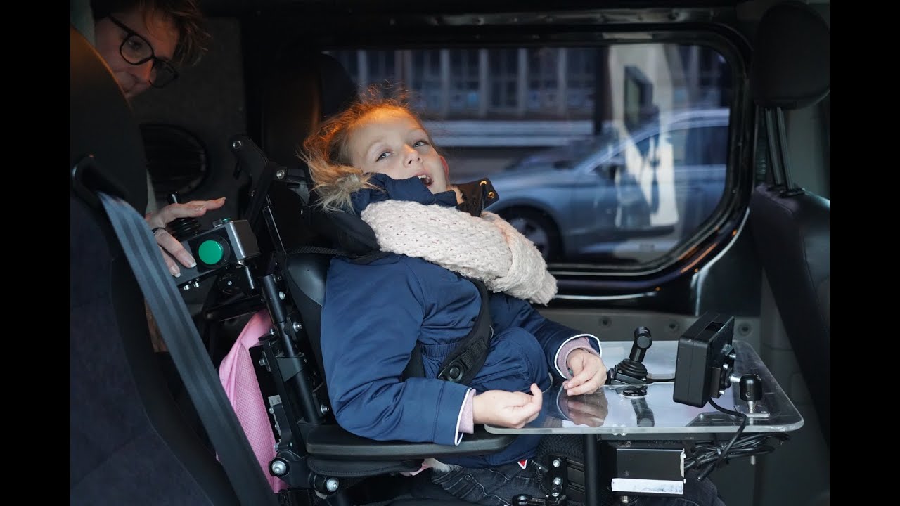 Mirthe (7) uit Ruurlo kan dankzij crowdfunding zelfstandig rondrijden
