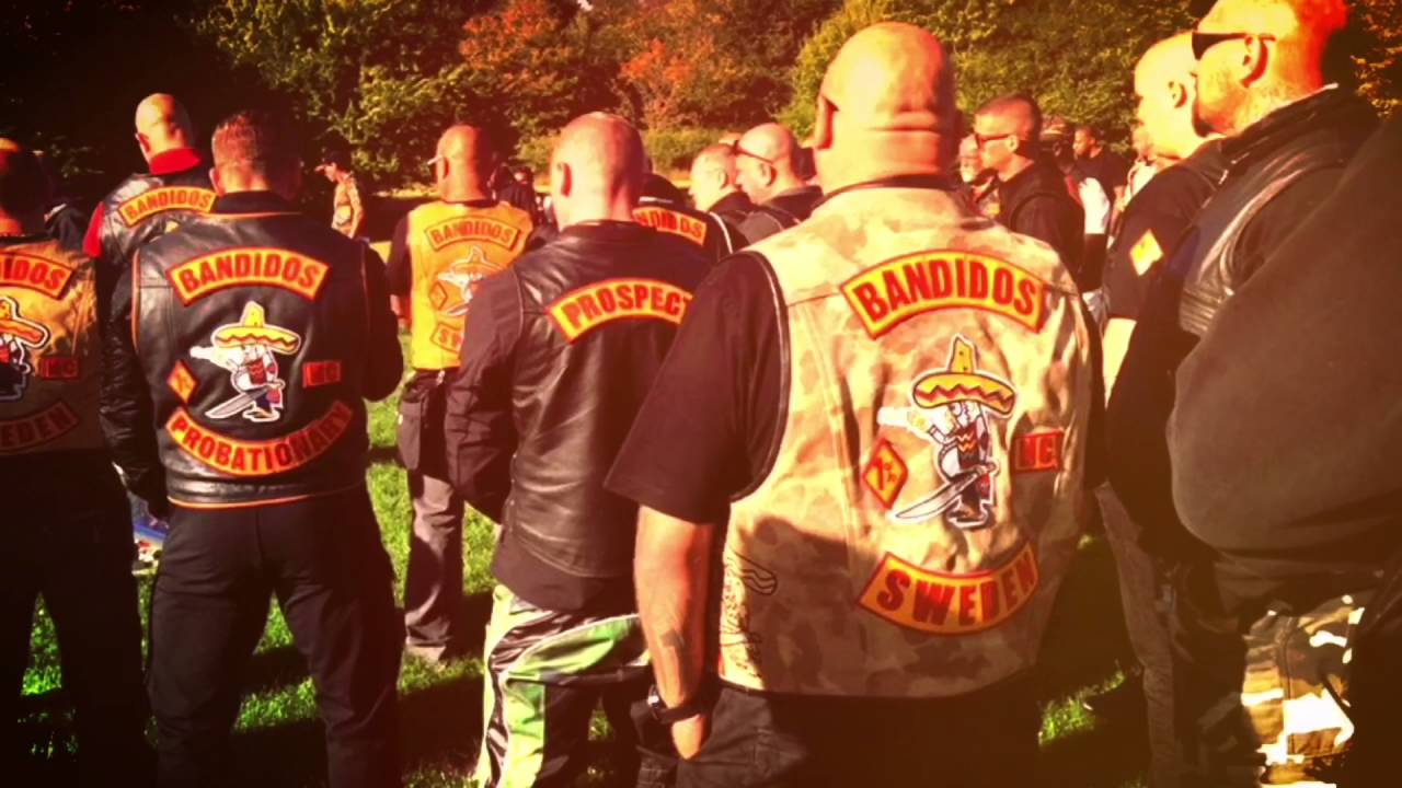 RED AND GOLD FAMILY MEMORY RUN STOCKHOLM