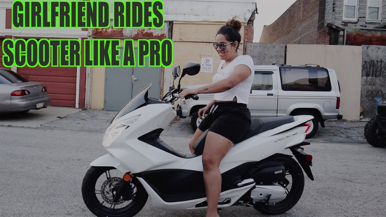 GIRLFRIEND IS FINALLY RIDING HER SCOOTER ! (she loves it ) | BRAAP VLOGS