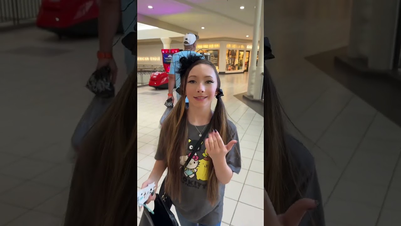 🩷🩷🩷 #hottopic #melaniemartinez #bluey #macys #fnaf #tommyhillfiger #sanrio #kpopfan