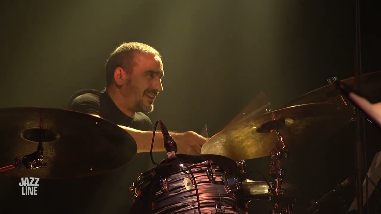 VINCENT PEIRANI Living Being - LL (live)