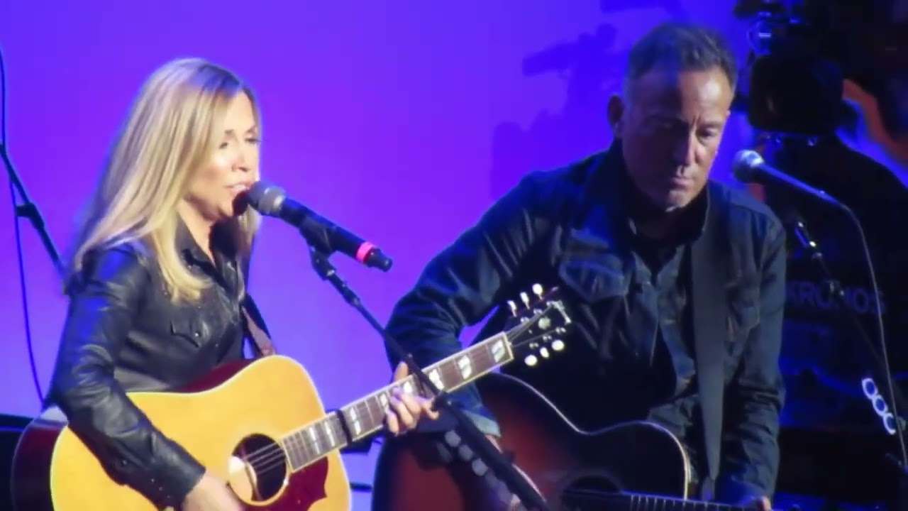 Bruce Springsteen & Sheryl Crow - Redemption Day - Live at MSG, New York City (04/11/2019)