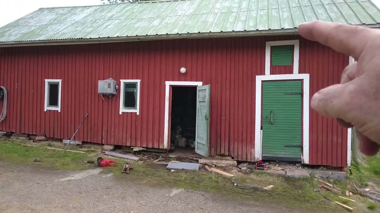 Reparation av ruttna syll sparrar i uthus