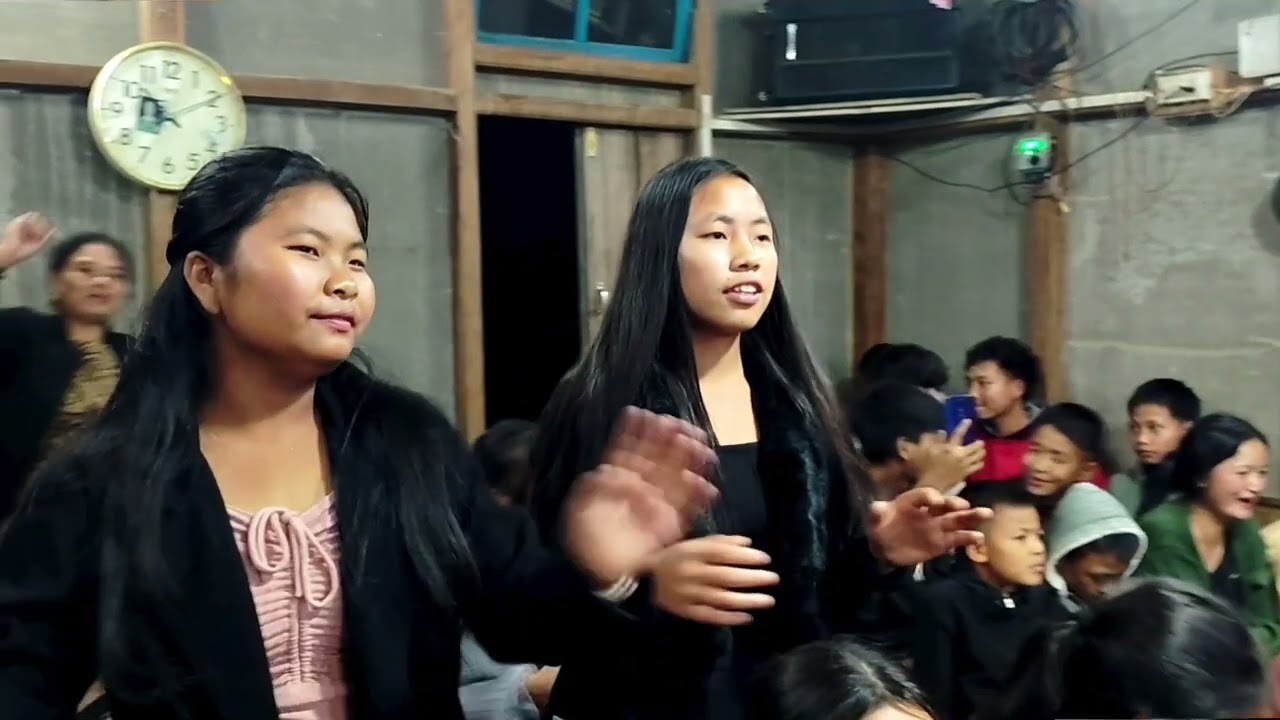 Lamsonkimi.vaikhawtlang tleirawl zaithiam leh aw nalh tak mai zai hi ava thiam tak em!