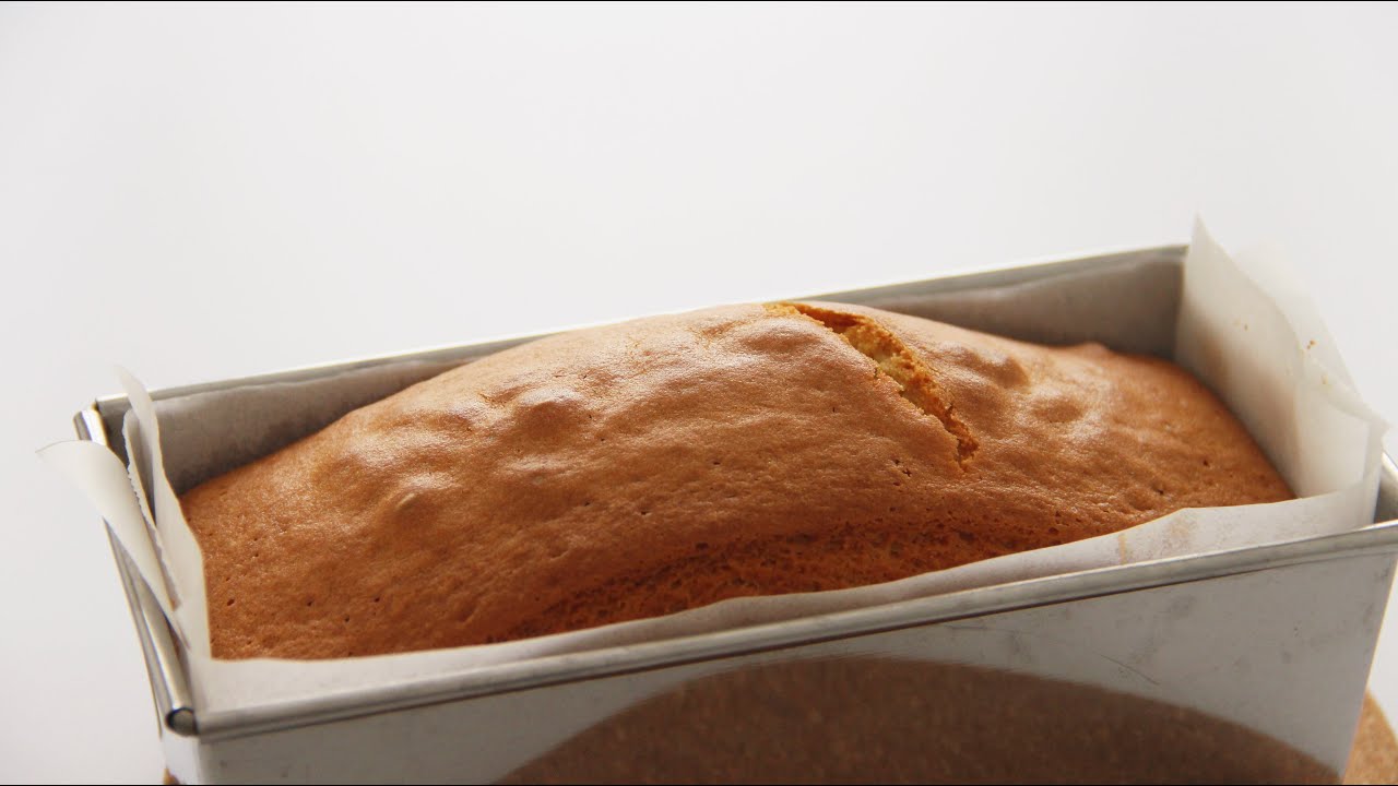 Cream Cheese Pound Cake 乳酪磅蛋糕 | Apron