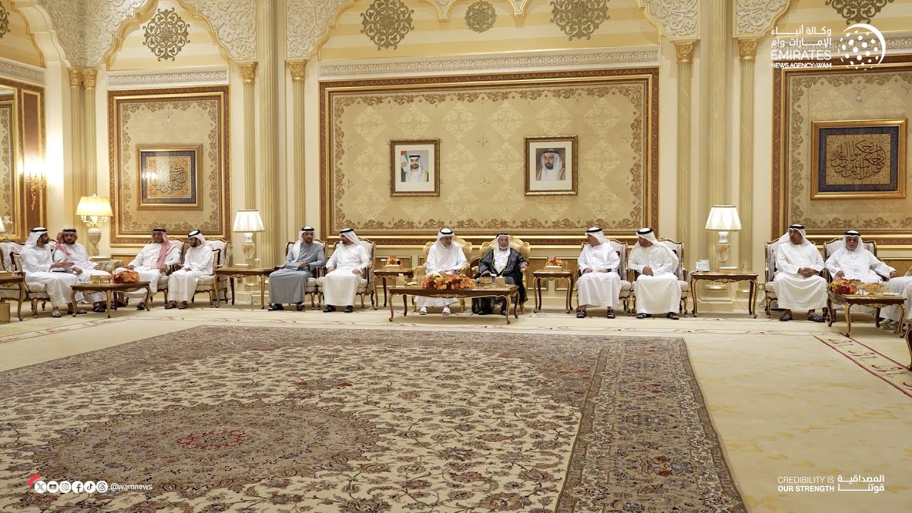 حاكم الشارقة يستقبل المهنئين بشهر رمضان المبارك في قصر البديع