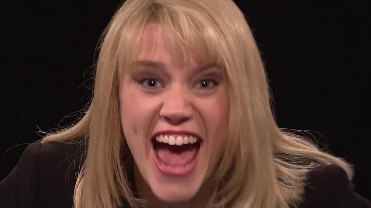 Kate McKinnon Live From New York