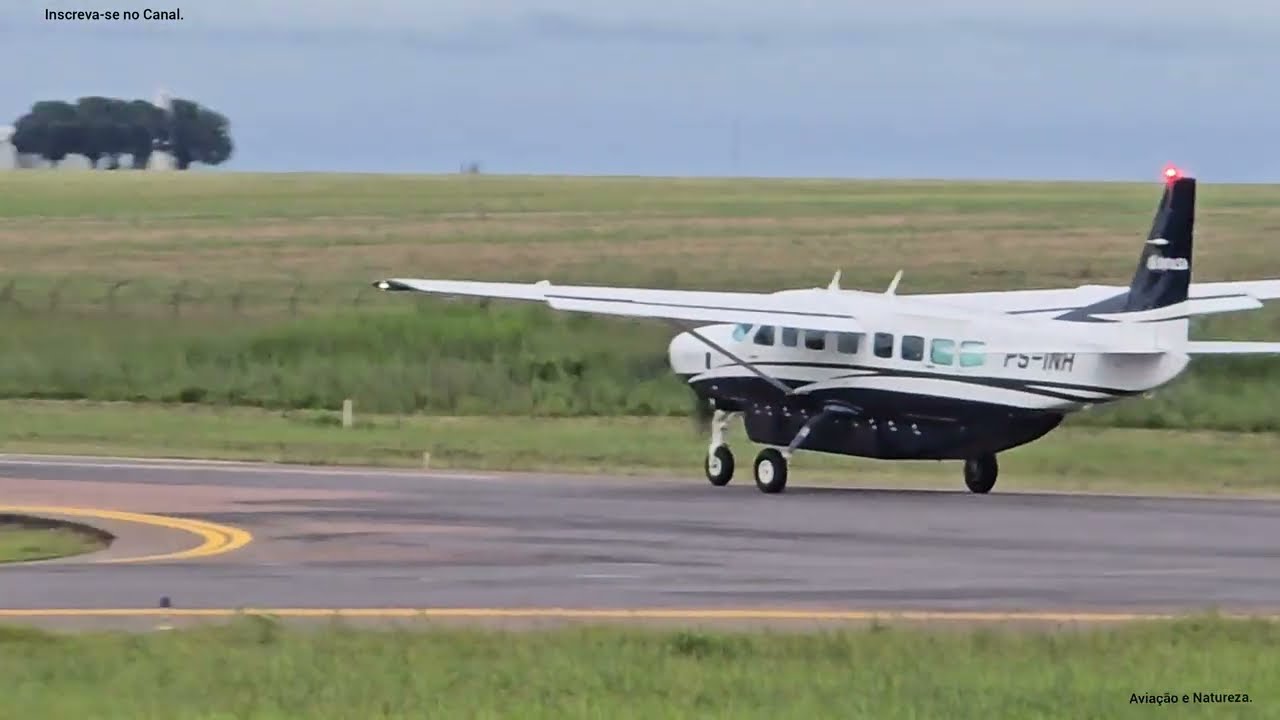 Pouso do Airbus A319 e Decolagem do Cessna Grand Caravan EX.