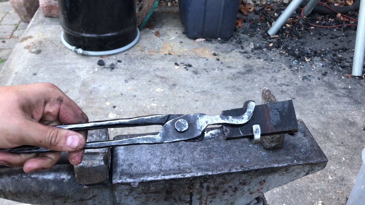 Forging knife/flat stock tongs