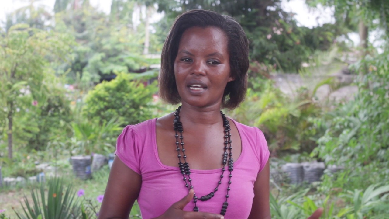 KUTANA NA DADA MAKINI, ANAMILIKI EKARI 100 KISARAWE NA MALENGO YA KUTUSUA KWENYE KILIMO BIASHARA