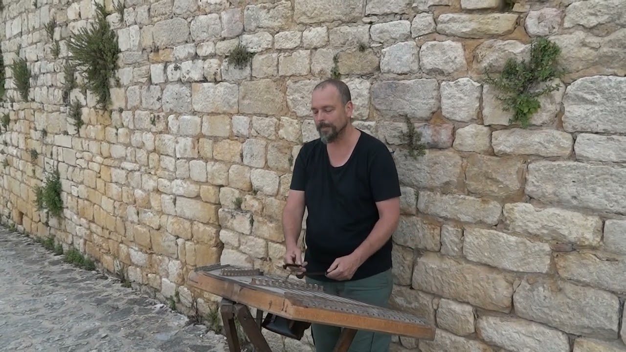 Eric Michelet. Fréquence Vibration Résonance