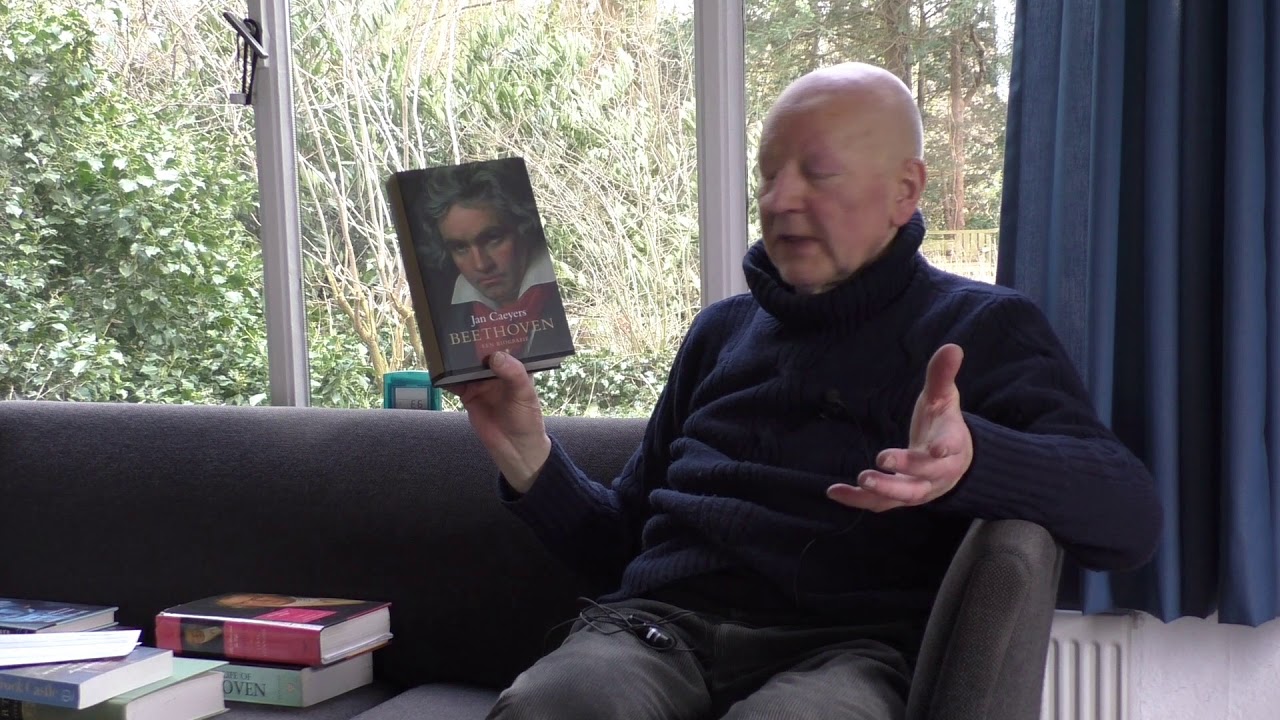 Maarten 't Hart over 'Beethoven - Een biografie'