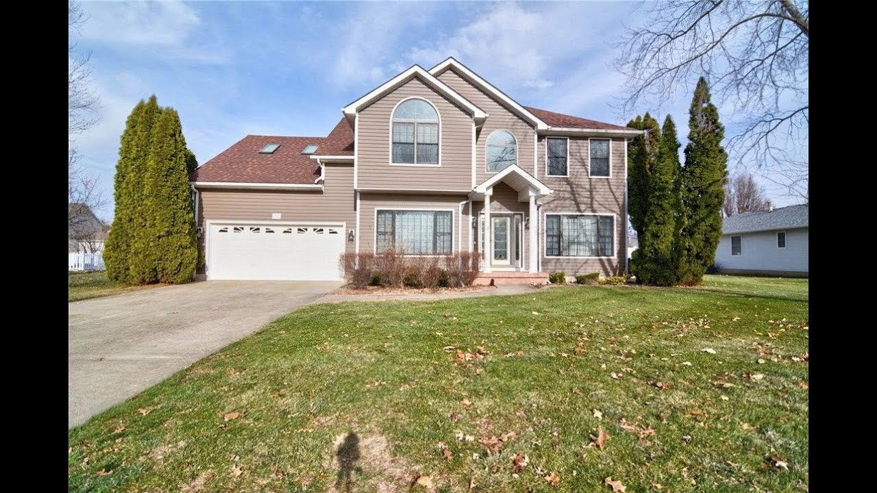 NEW LISTING: 760 W Forsyth Parkway Forsyth IL 62535