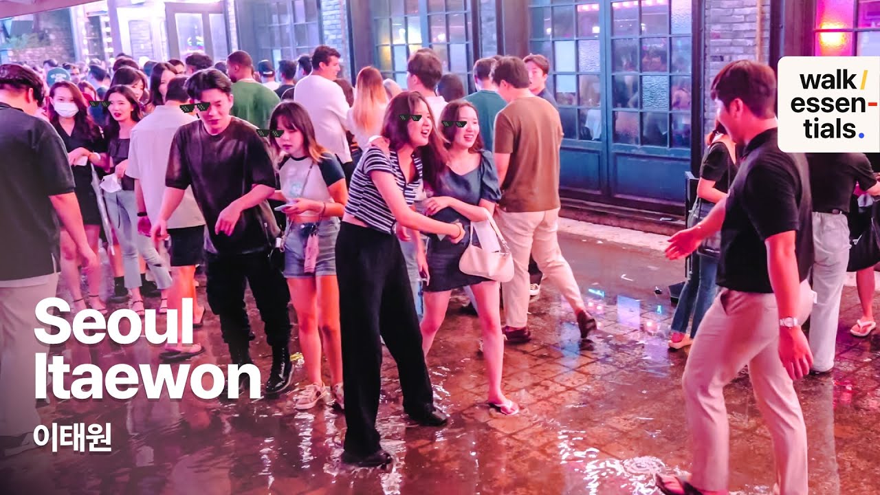 Itaewon Hot Saturday Walk after Rain  ☔ ☔ ☔ 4K60 ( Seoul, Korea )