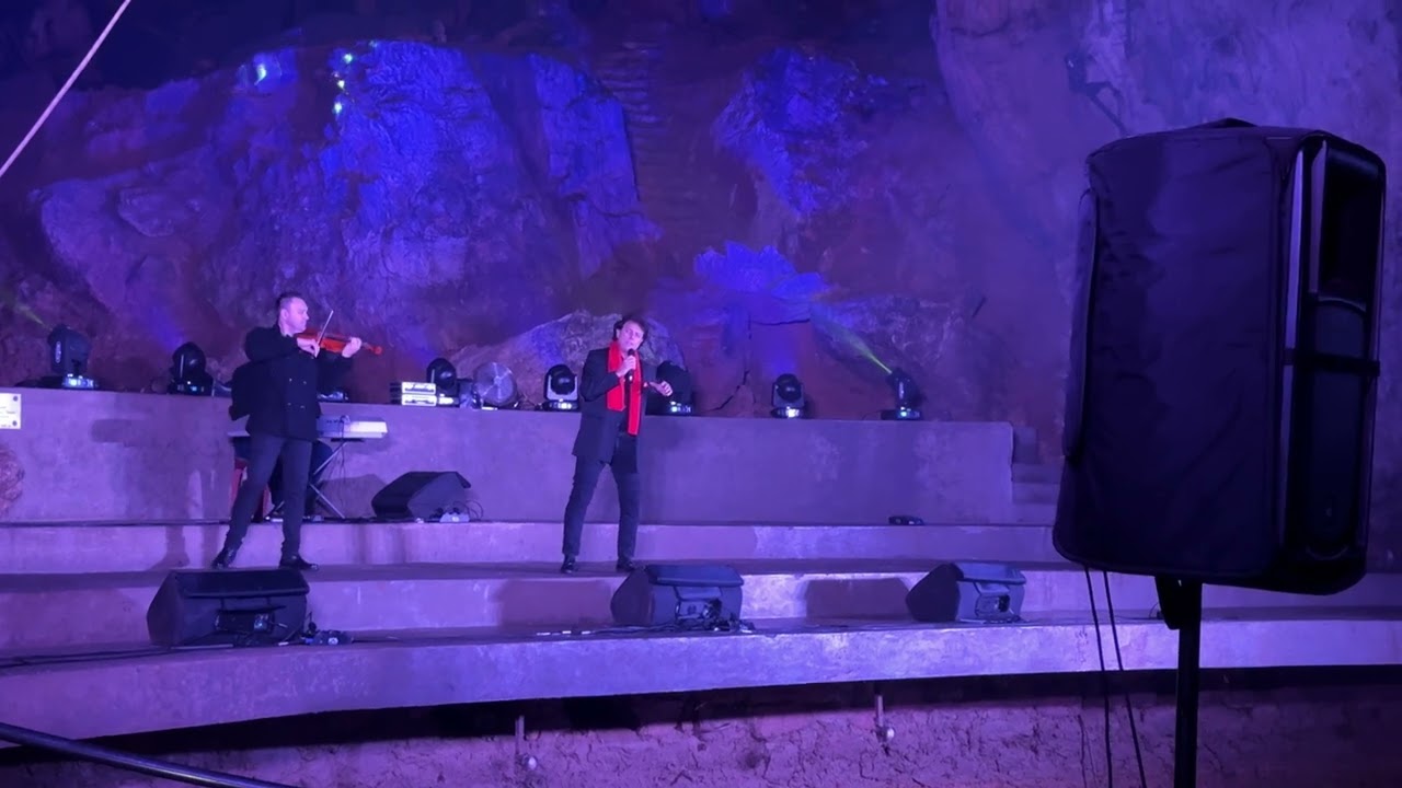 Gergely Róbert - Meseautó ( Óévbúcsúztató koncert Aggtelek 2025.)