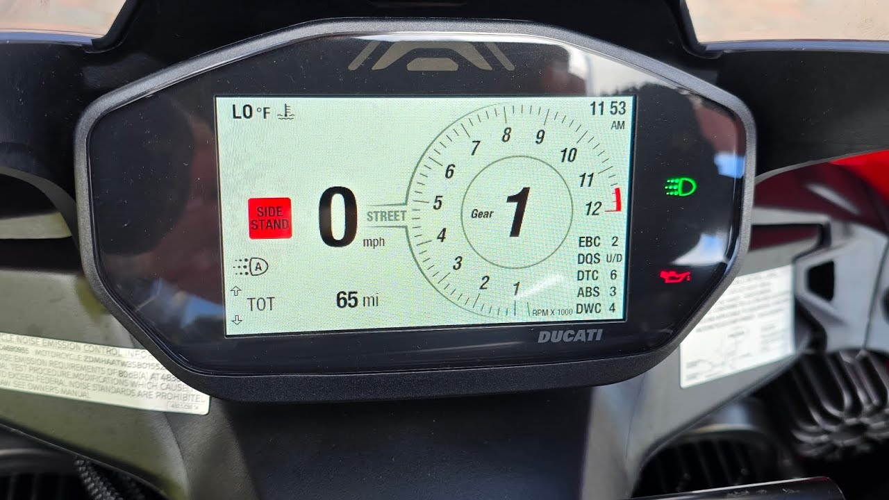 Lunch Ride + Break-In Miles on the 2025 Ducati Panigale V2 Bayliss #ducati #panigale #v2
