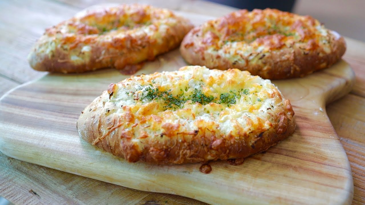 Рецепт хлеба с луком и сыром / Пышный и мягкий