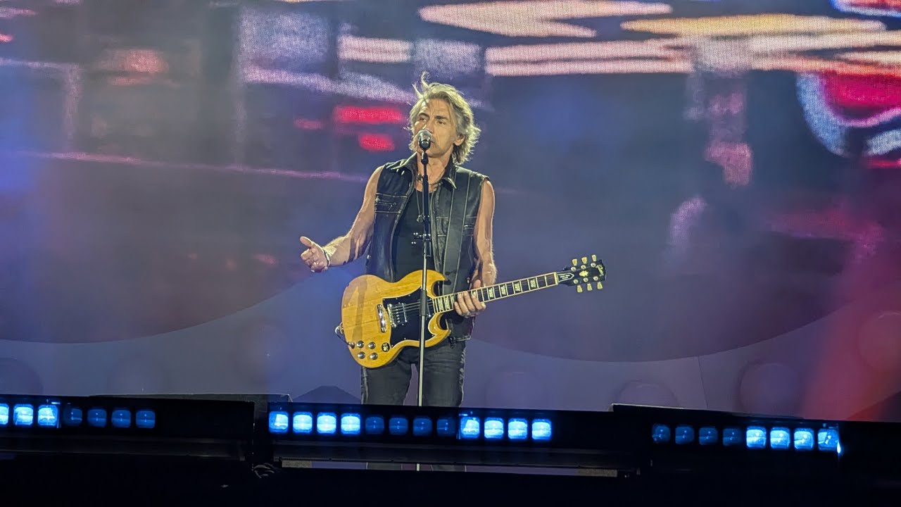 Ligabue live