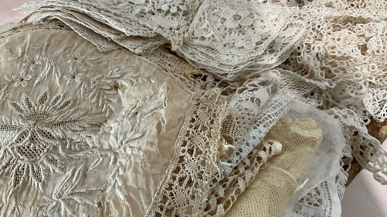 Show and tell.. Italian lace treasures #vintagelace #antiquelace