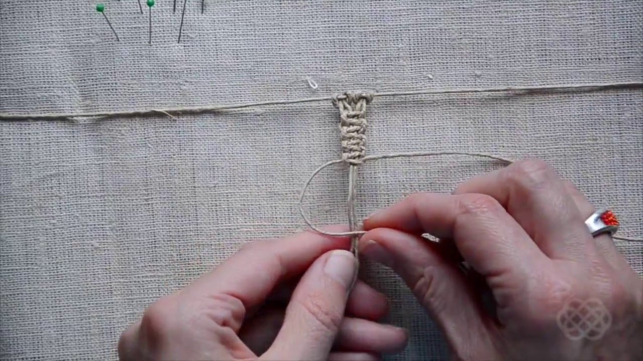 Macrame first steps, basic knots #1 (Square Knot)