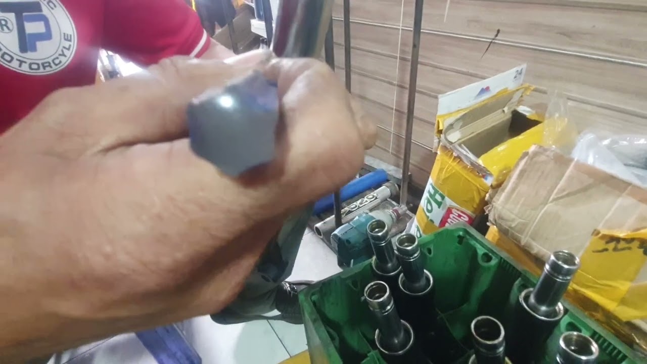Lắp gáp phuộc xe gắn máy êm và  nhanh (0949221657)