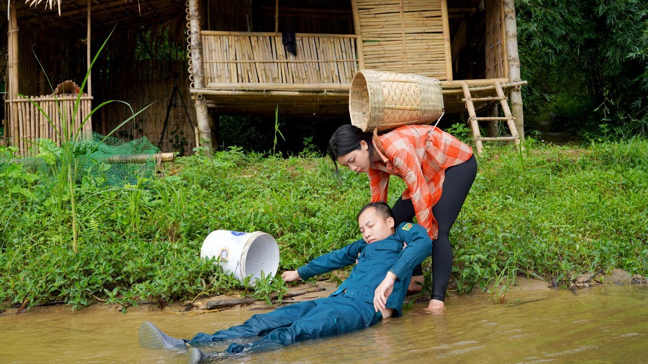 A poor single girl saves the kind police officer Duong in a difficult situation