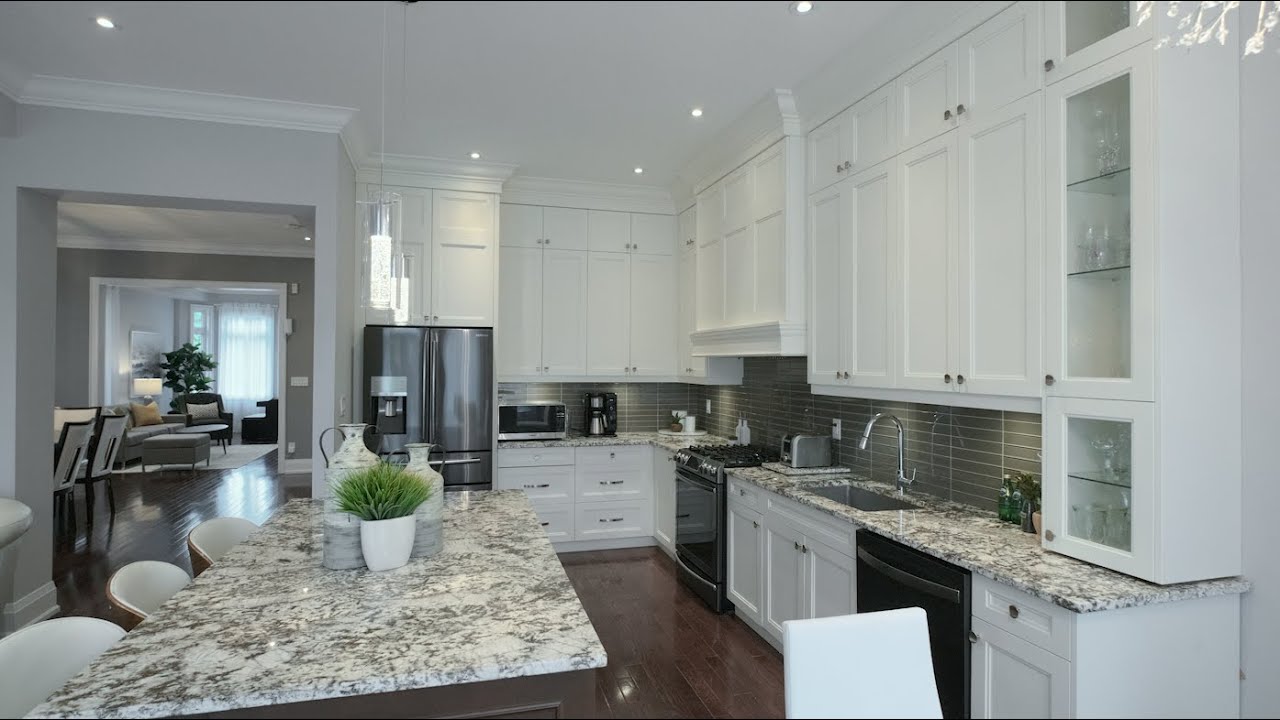 Refined Finishes & Close to Lake Ontario | FOR SALE | 3198 New Street - Burlington, ON