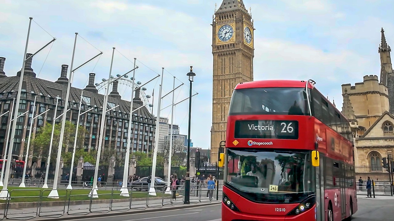 London, England | Victoria Station to Trafalgar Square Walk & Westminster Cathedral Tour | 4K HDR