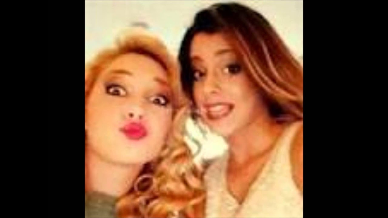 Martina Stoessel et Mercedes Lambre- Te creo