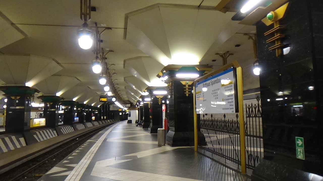 U-Bahn Berlin Rathaus Spandau U7 [Full HD]